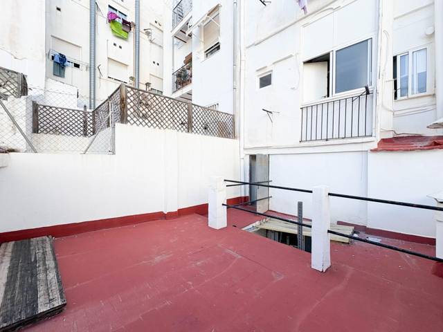 Local comercial en Alquiler en Calle DENIA, 23 en Russafa
