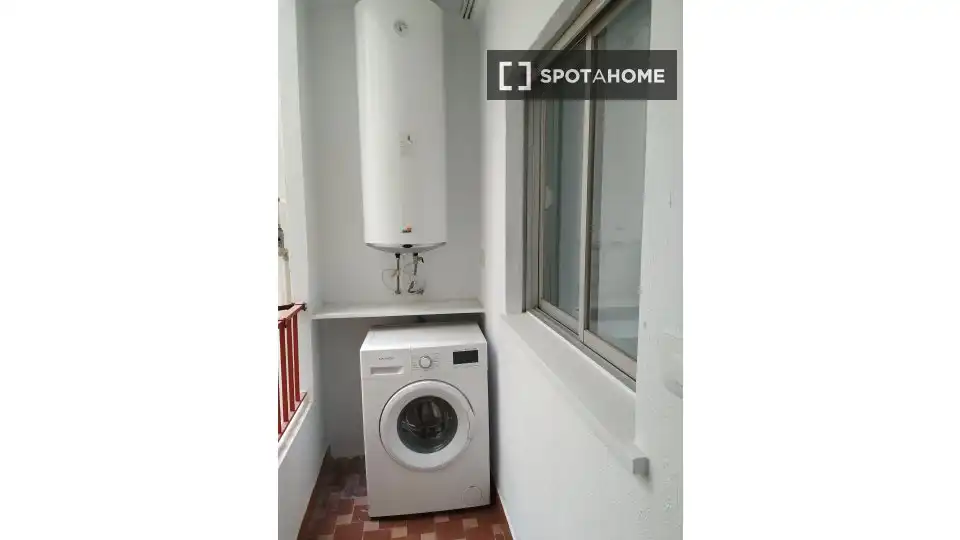 Habitación de Piso de alquiler en Burjassot con Aire acondicionado, Calefacción y Amueblado