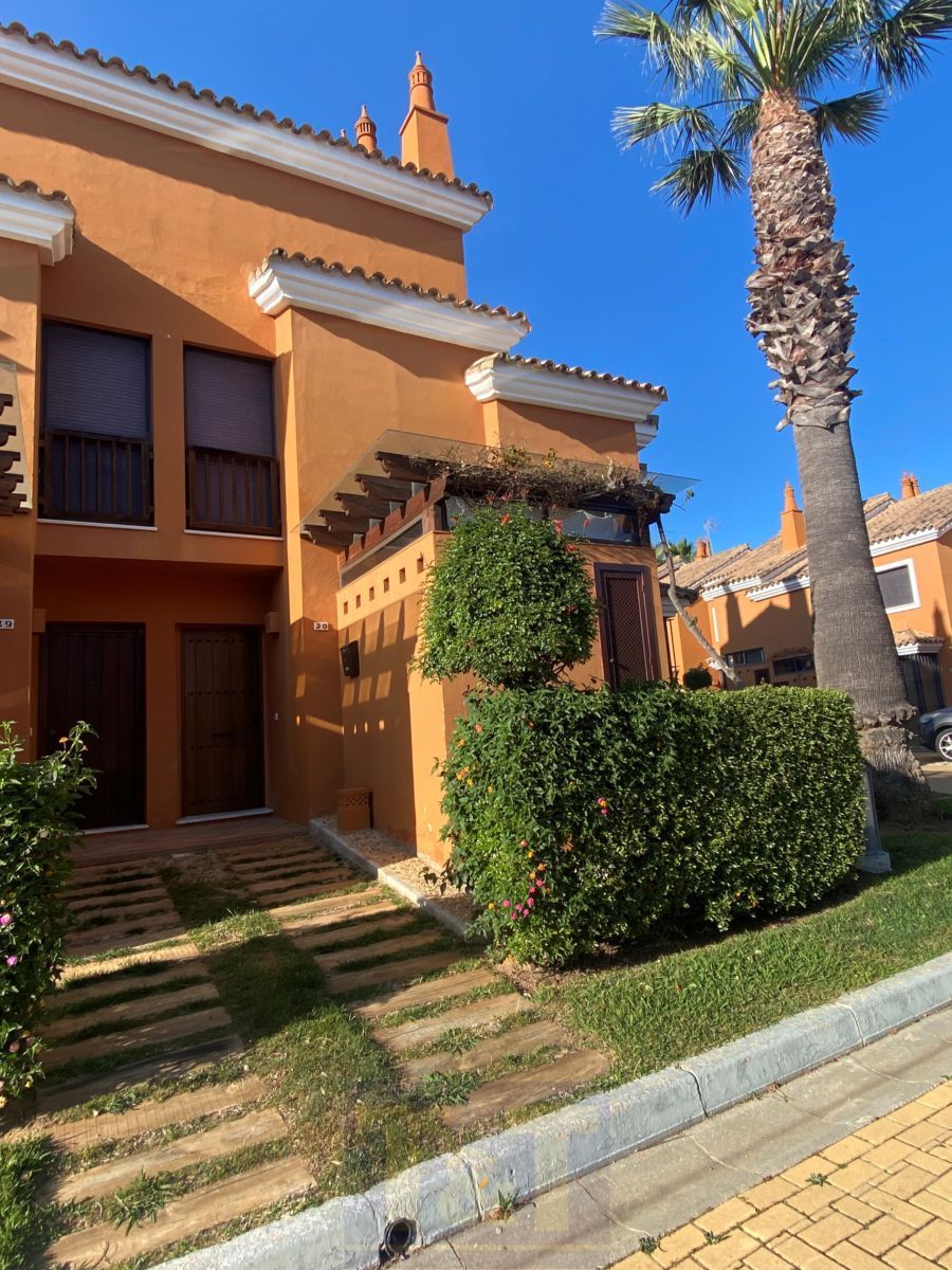 Exterior view of Single-family semi-detached to rent in Islantilla  with Air Conditioner, Terrace and Balcony