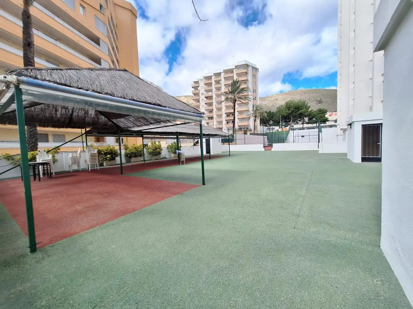 Parkplatz von Wohnungen zum Verkauf in Cullera mit Möbliert und Gemeinschaftspool