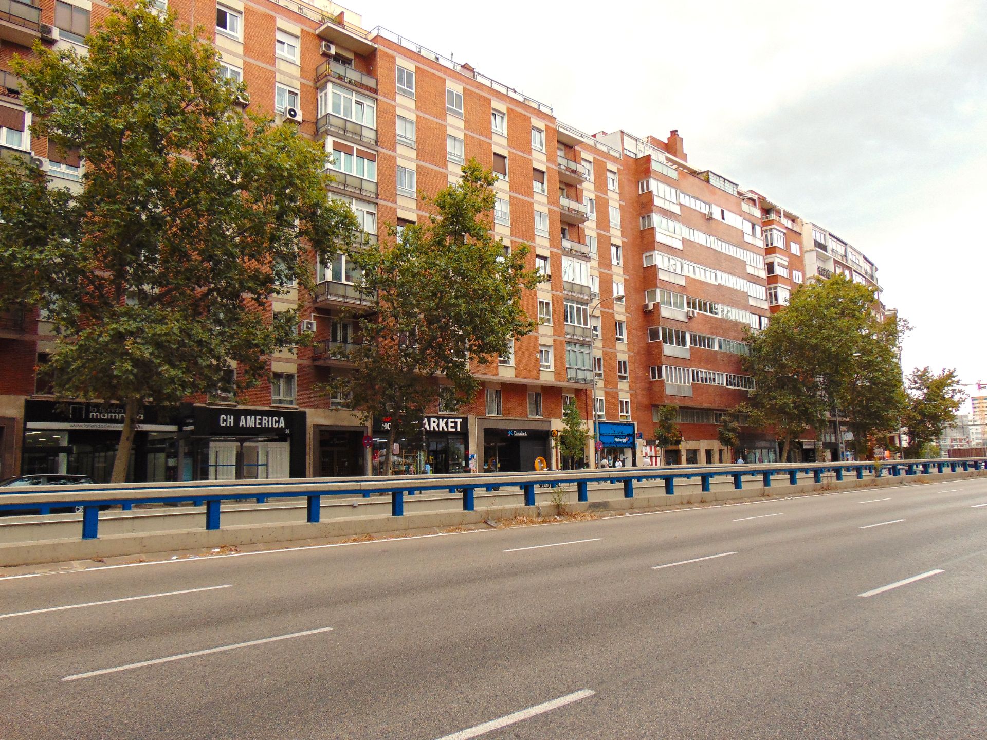 Vista exterior de Pis en venda en  Madrid Capital amb Aire condicionat, Calefacció i Parquet