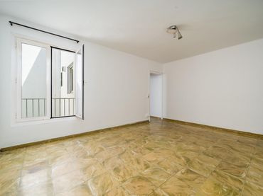 Piso en venta en Carrer Pilar Montaner
