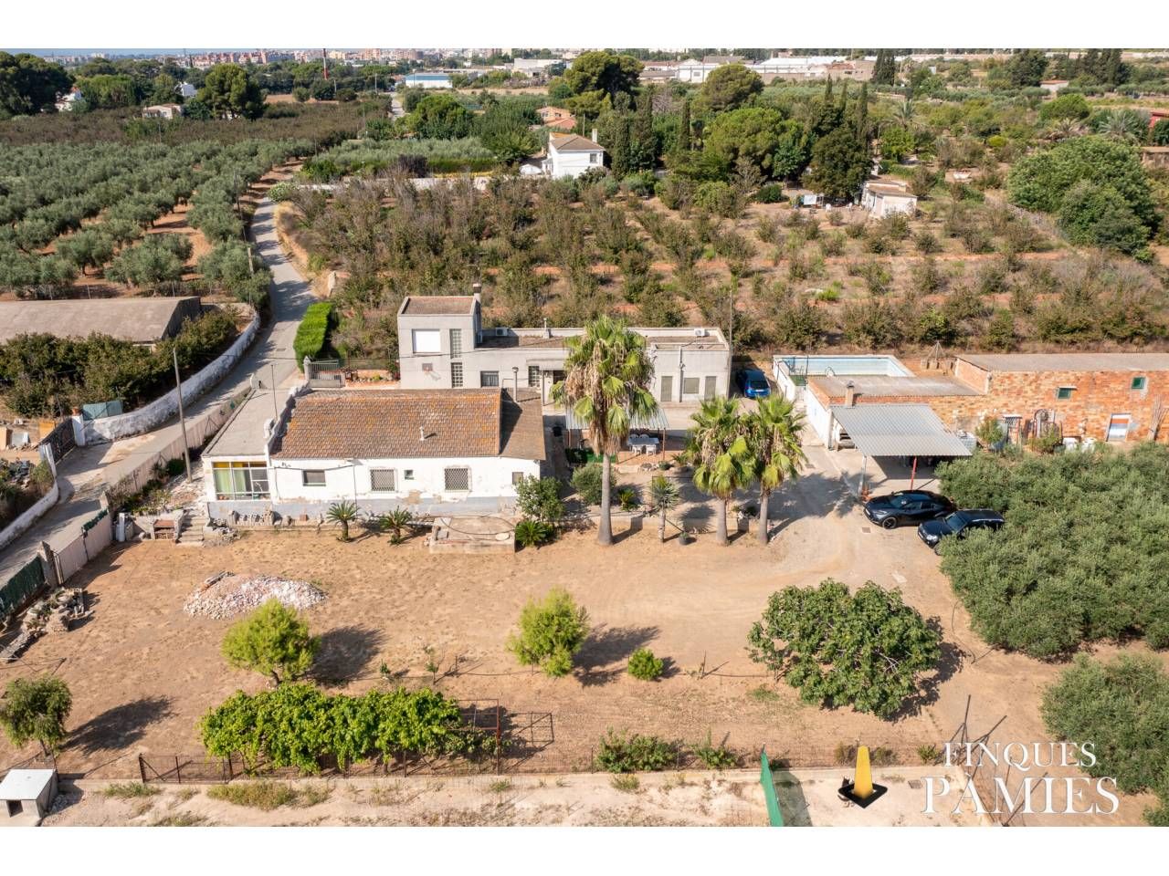 Vista exterior de Finca rústica en venda en Reus amb Aire condicionat, Calefacció i Jardí privat