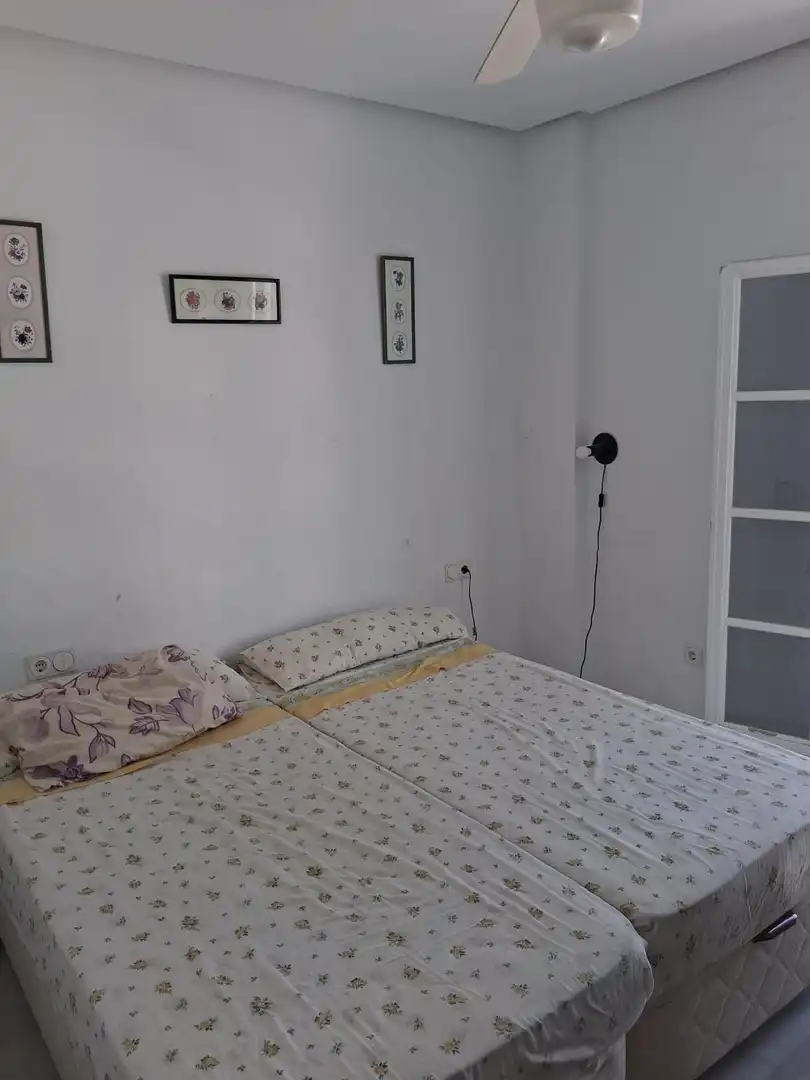 Dormitori de Casa adosada en venda en Chiclana de la Frontera amb Terrassa, Balcó i Piscina comunitària