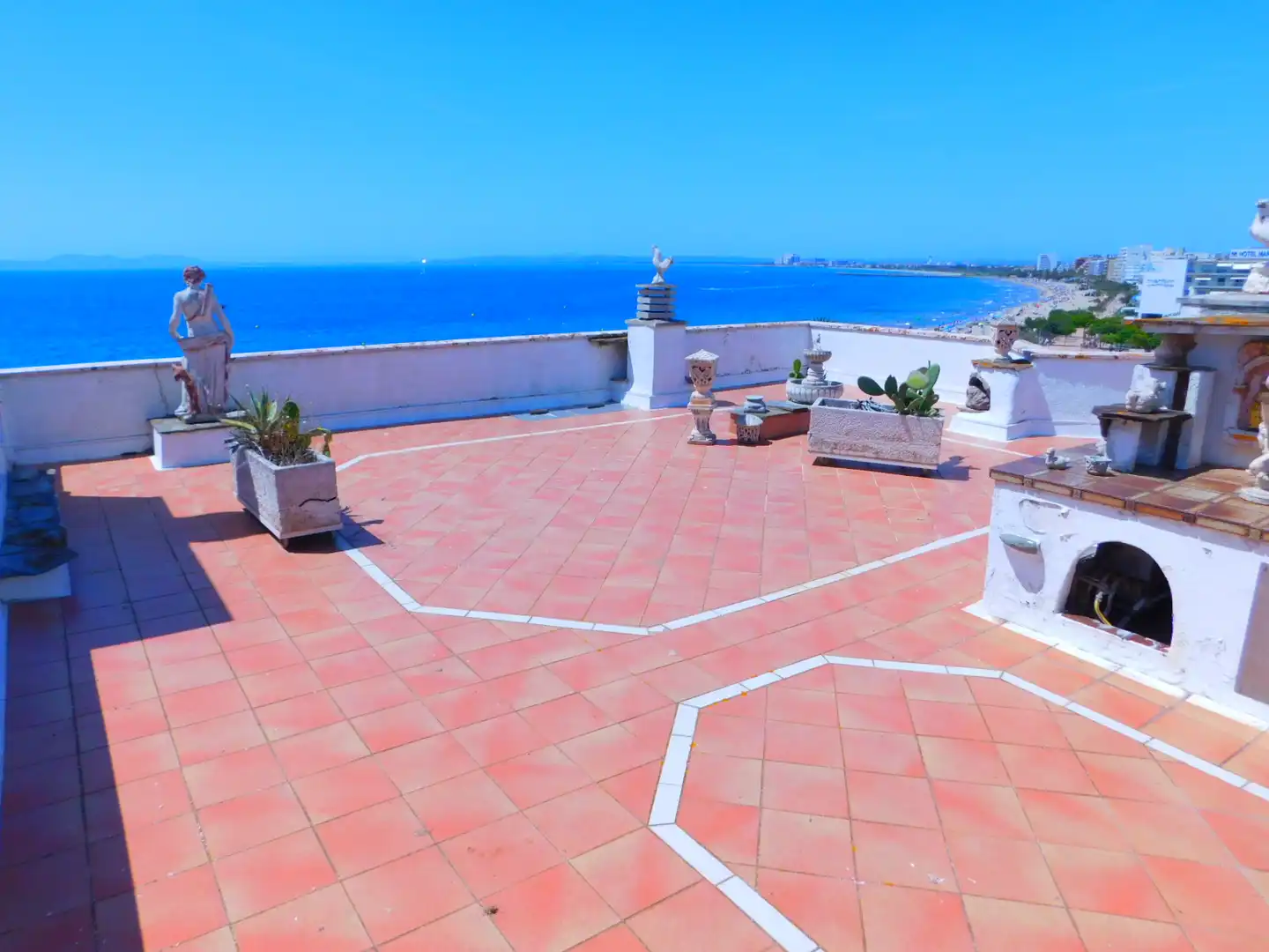 Terrace of Attic for sale in Roses  with Air Conditioner, Heating and Terrace