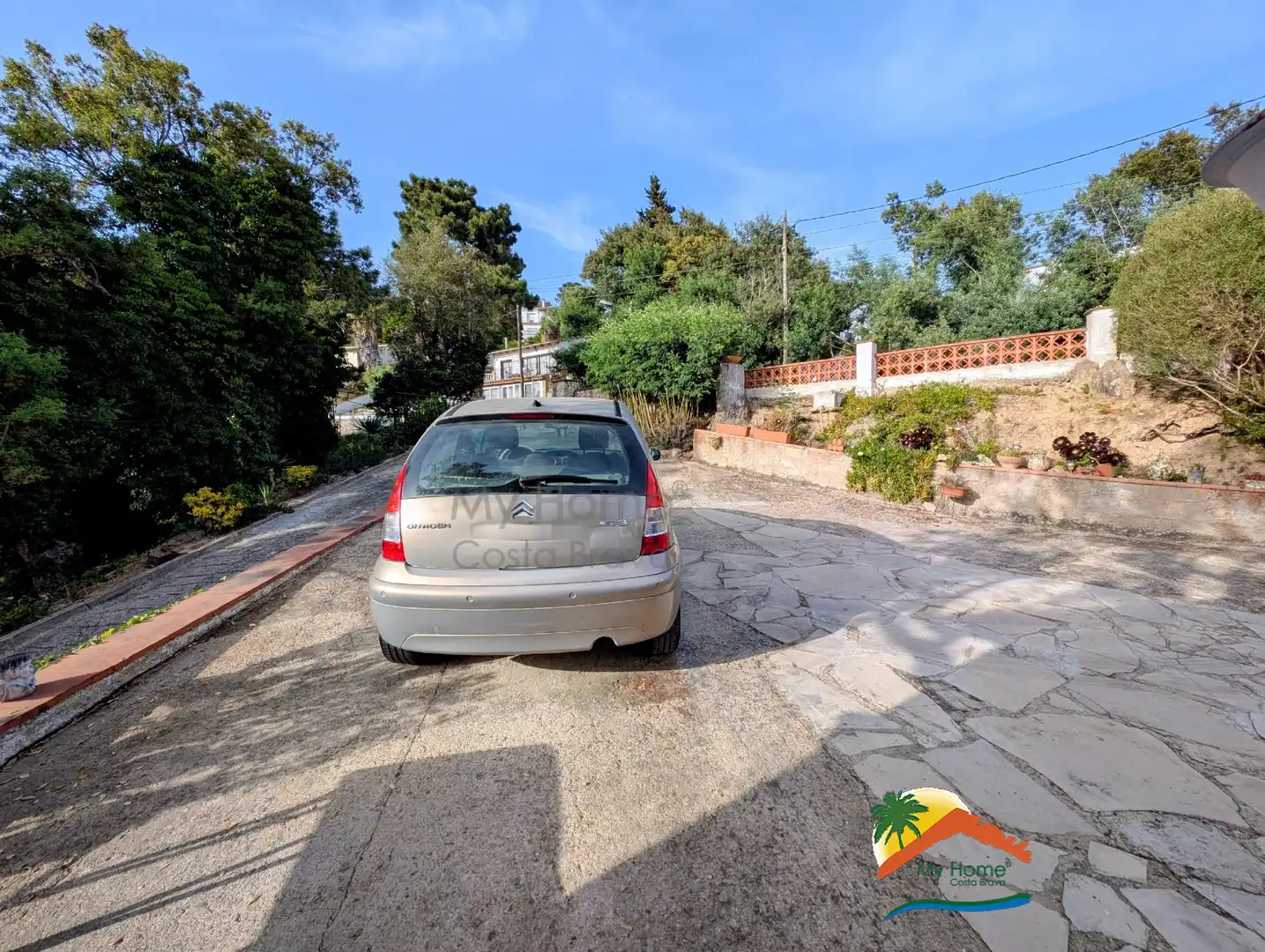 Vista exterior de Casa o xalet en venda en Lloret de Mar amb Jardí privat, Terrassa i Piscina