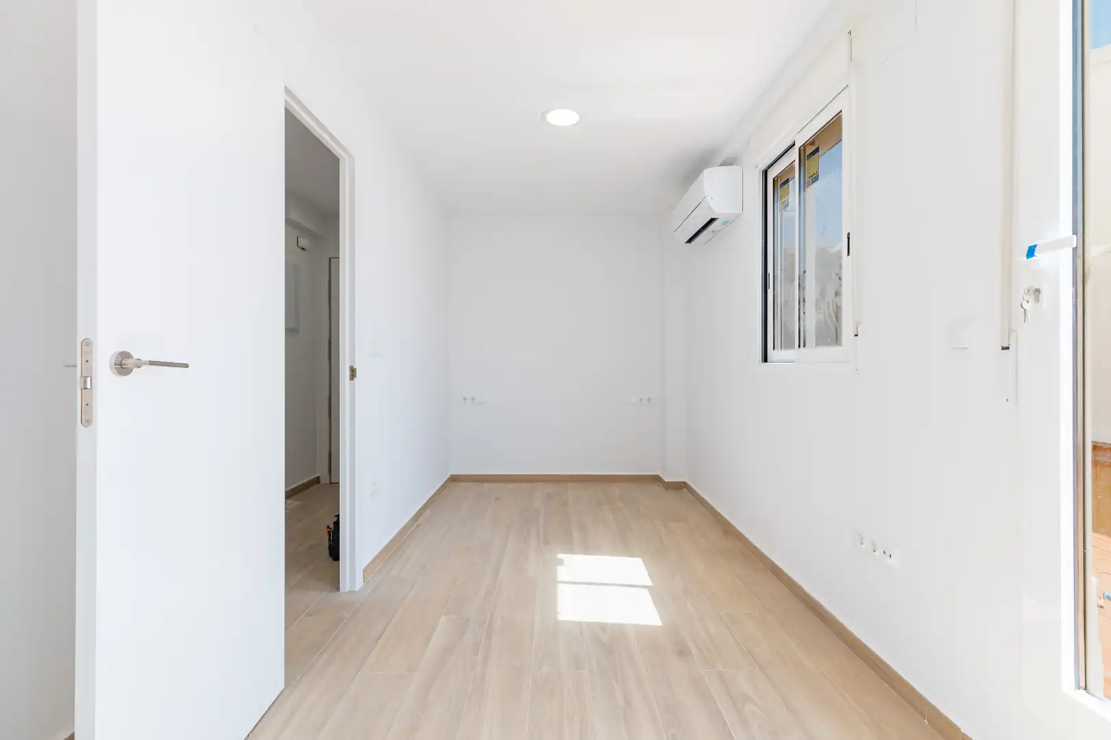 Habitación de Piso de alquiler en Meliana con Aire acondicionado, Terraza y Horno