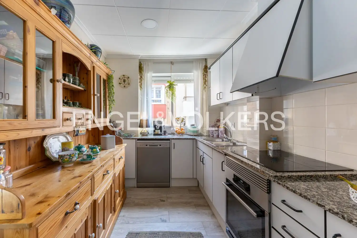 Cocina de Piso en venta en Benicarló con Calefacción, Trastero y Balcón