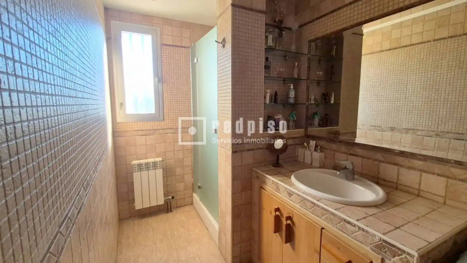 Bathroom of Houses for sale in Getafe  with Air Conditioner, Heating and Parquet flooring