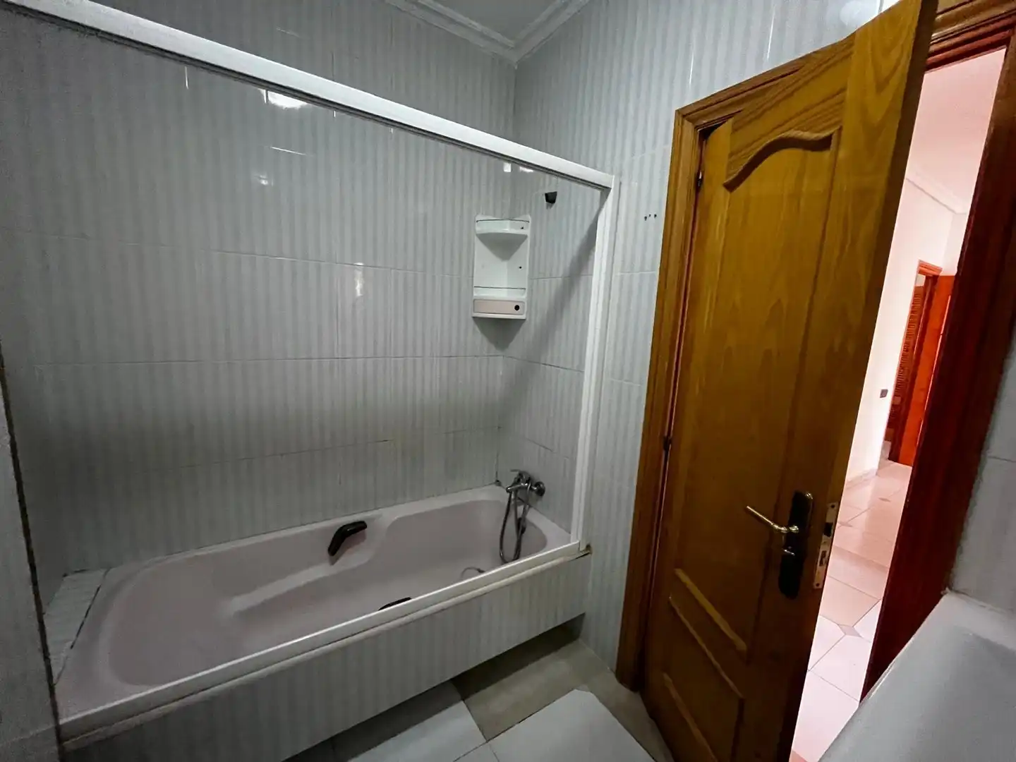 Bathroom of Flat for sale in Murcia  with Air Conditioner, Terrace and Furnished