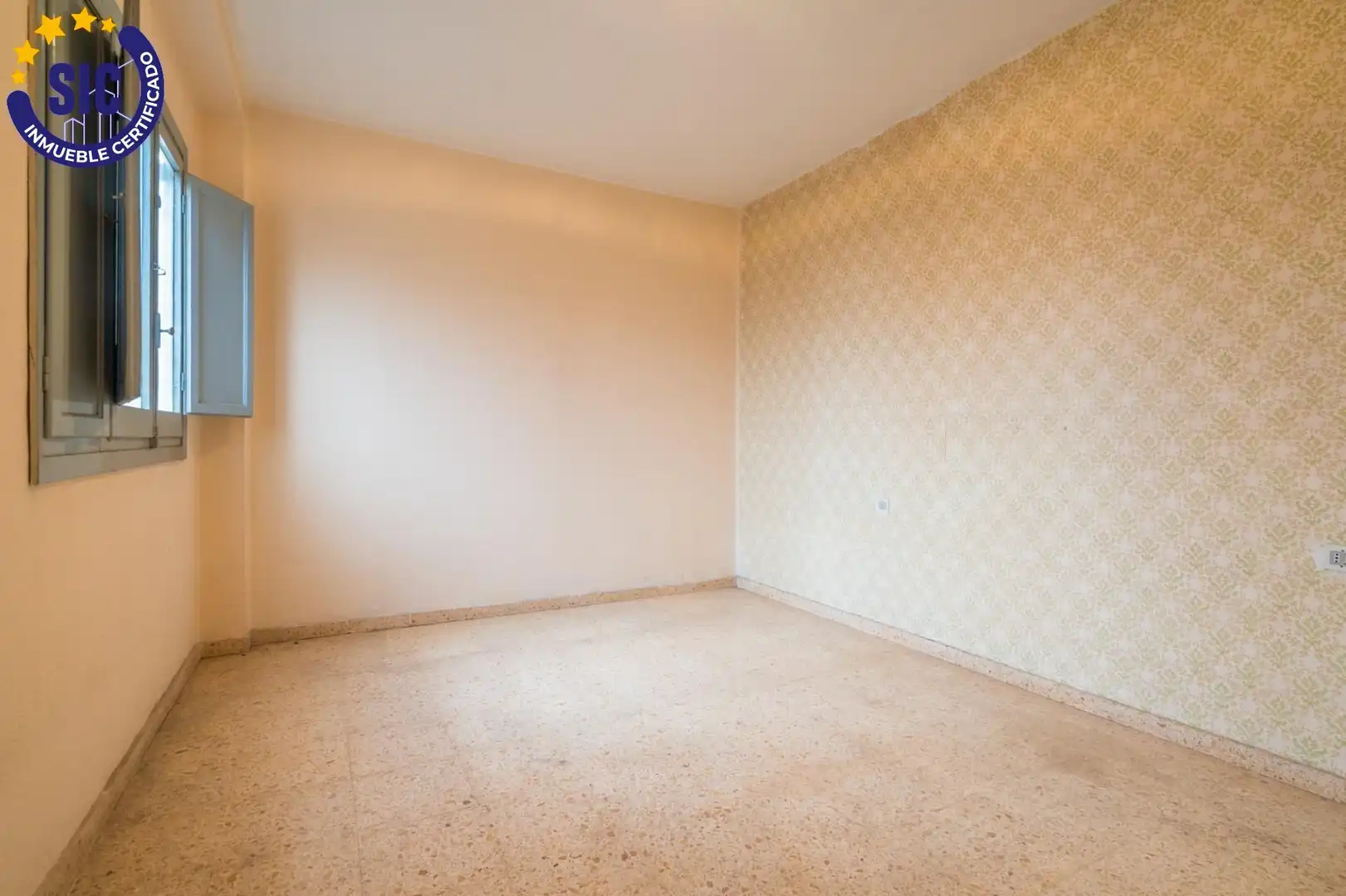 Schlafzimmer von Wohnung zum Verkauf in Xirivella mit Balkon