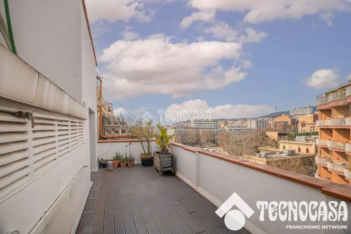 Terraza de Ático en venta en Barcelona con Aire acondicionado y Terraza