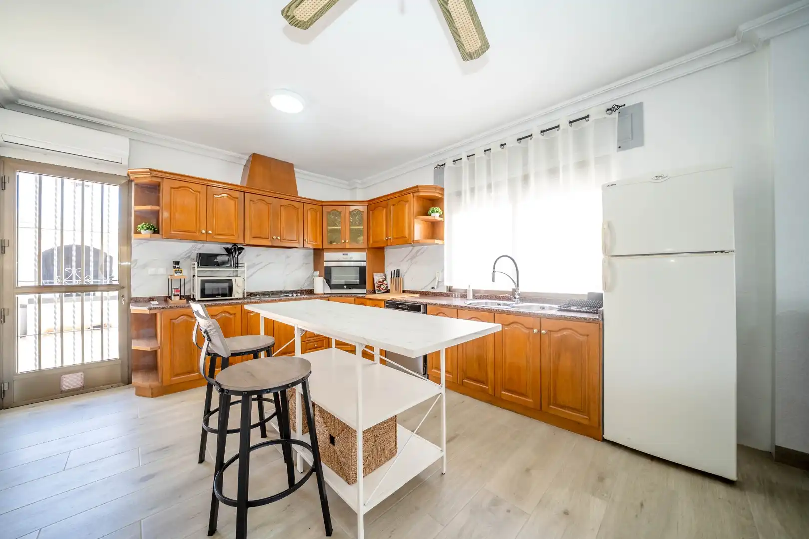 Kitchen of Apartments for rent in San Pedro del Pinatar  with Air Conditioner, Terrace and Furnished