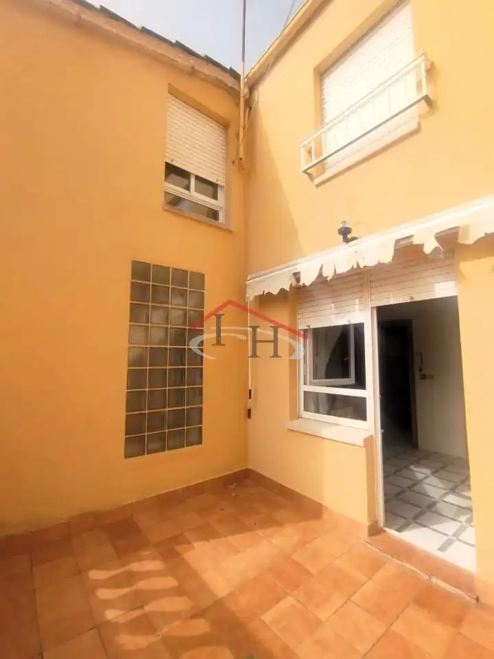 Exterior view of Houses for sale in León Capital   with Heating, Terrace and Balcony