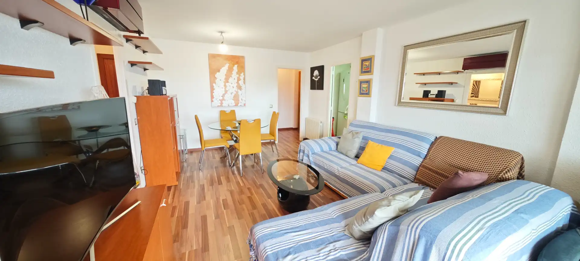 Sala d'estar de Pis en venda en Cunit amb Moblat
