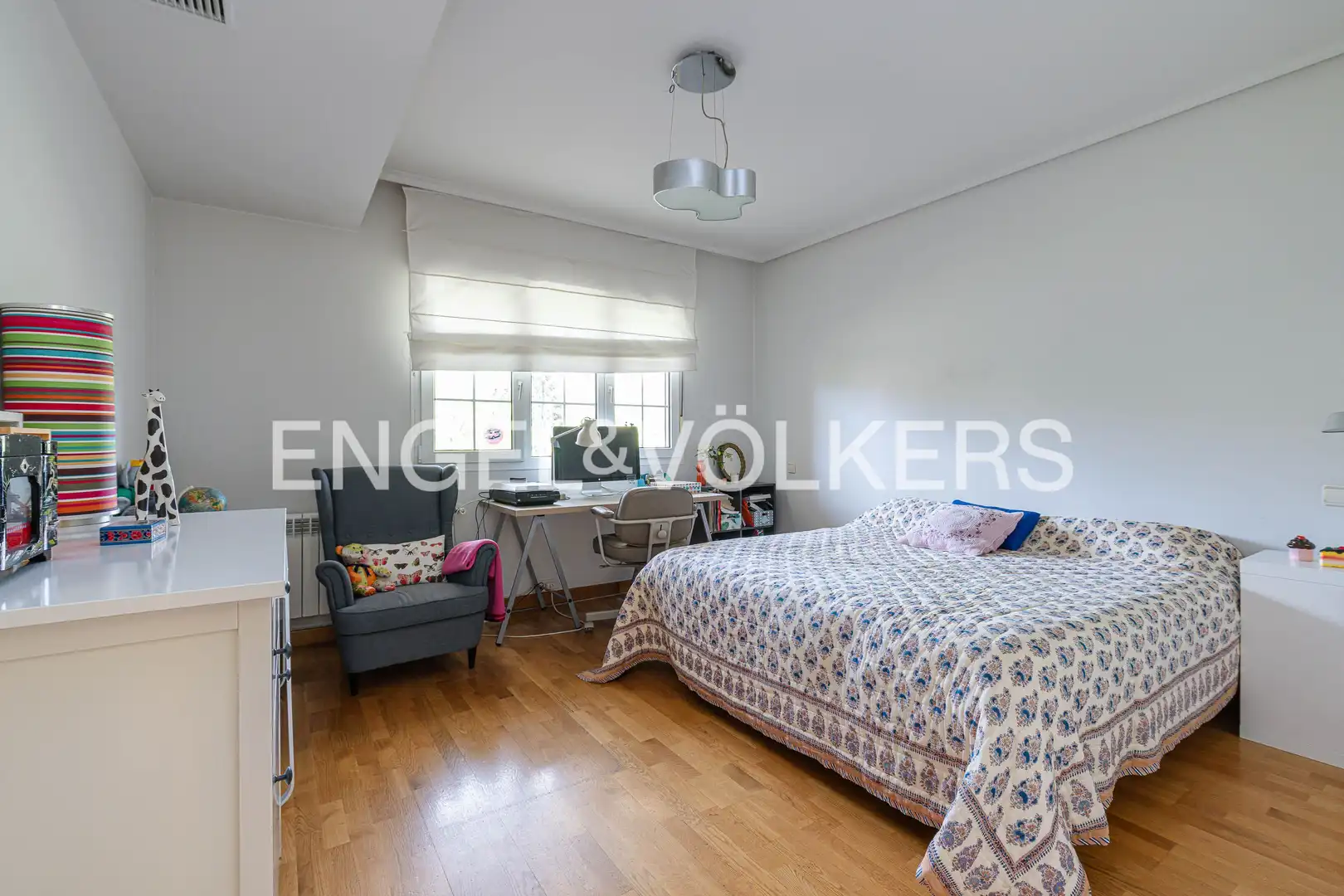 Bedroom of Houses for sale in Las Rozas de Madrid  with Heating, Private garden and Parquet flooring