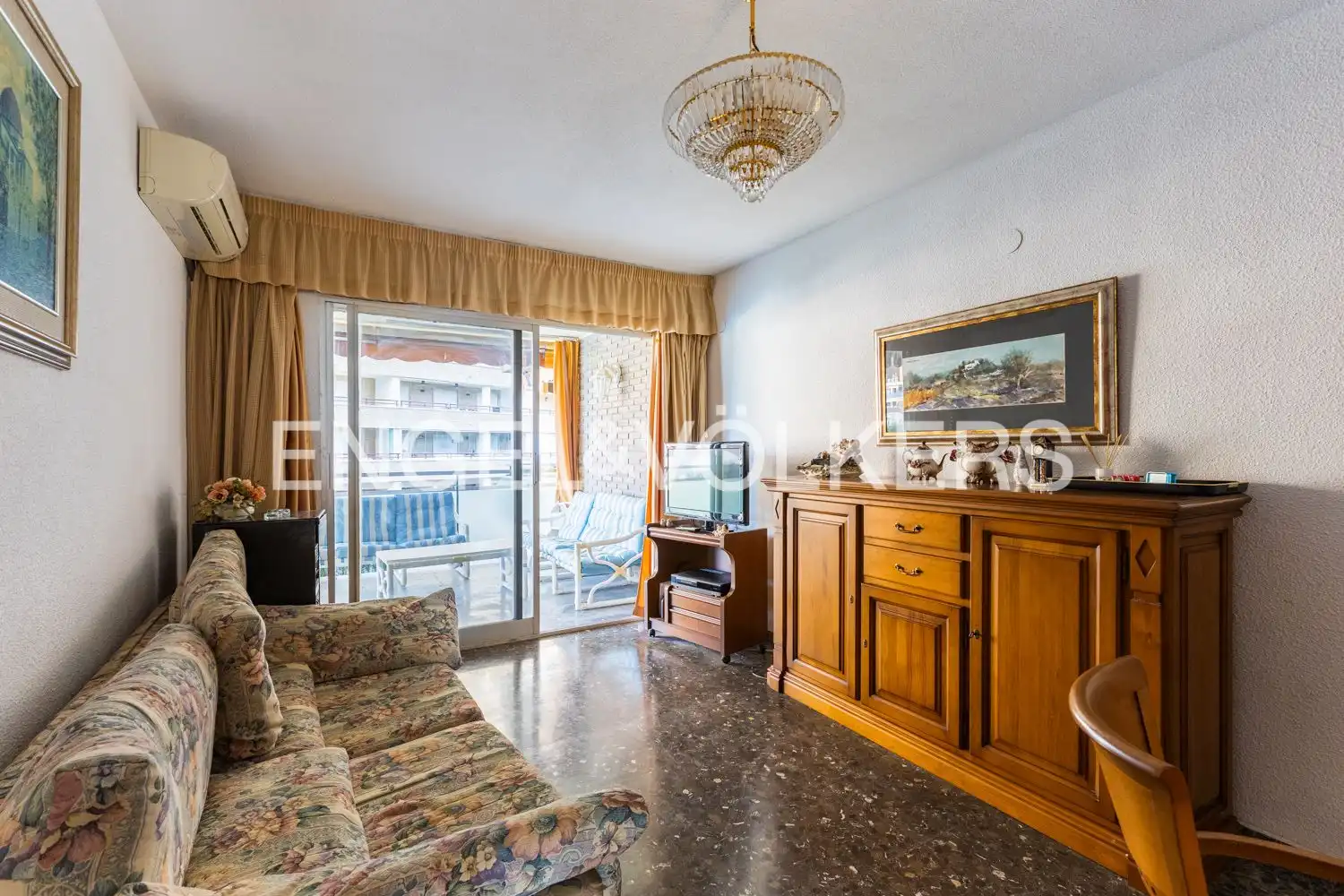 Sala de estar de Piso en venta en Benicasim / Benicàssim con Calefacción, Jardín privado y Terraza