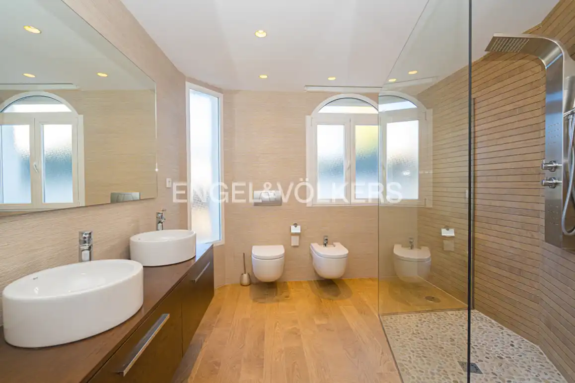 Bany de Casa o xalet en venda en L'Alfàs del Pi amb Aire condicionat, Jardí privat i Piscina