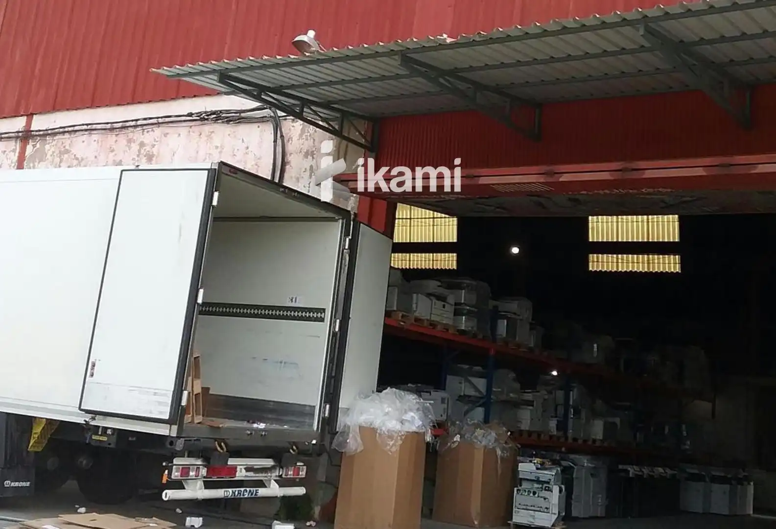 Nau industrial en venda en Población de Arroyo