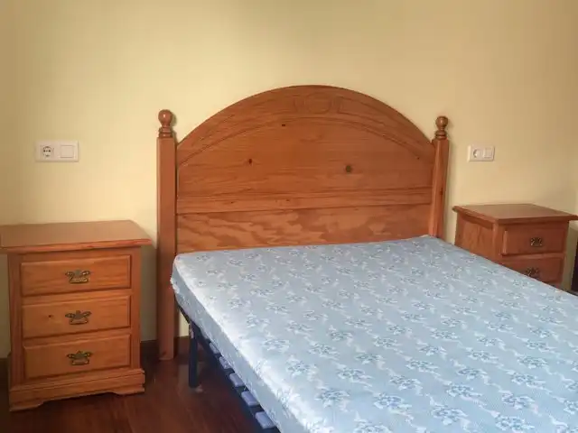 Habitación de Apartamento en venta en Marín con Parquet, Trastero y Amueblado