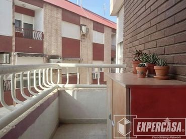 Piso con ascensor en venta en Yecla