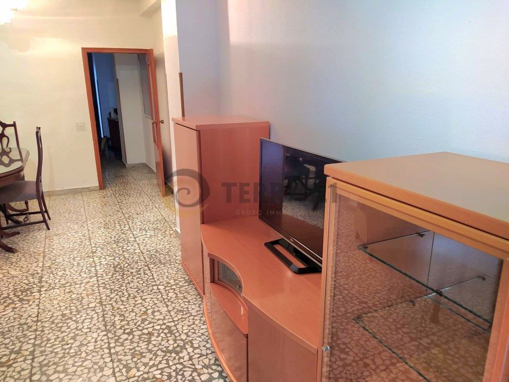 Habitación de Piso de alquiler en  Jaén Capital con Amueblado