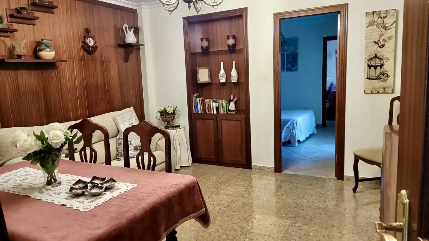 Menjador de Casa o xalet de lloguer en Coria del Río amb Aire condicionat