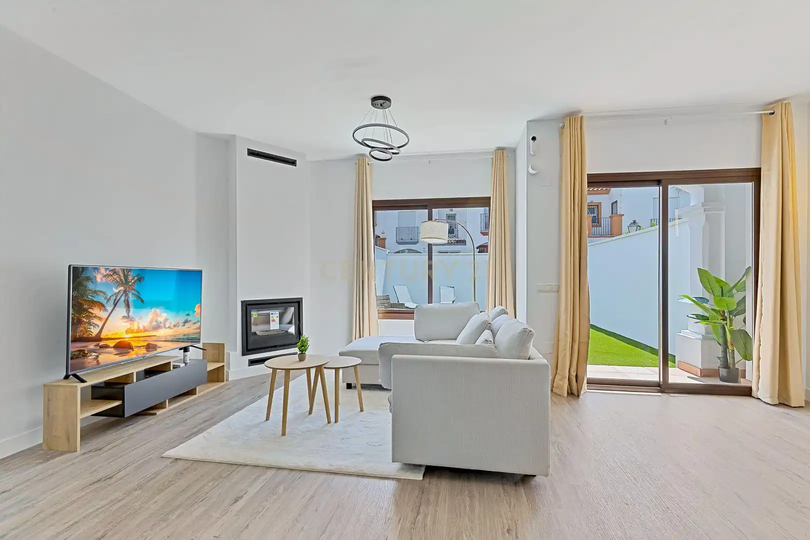 Sala de estar de Casa adosada en venta en Casares con Jardín privado, Trastero y Horno