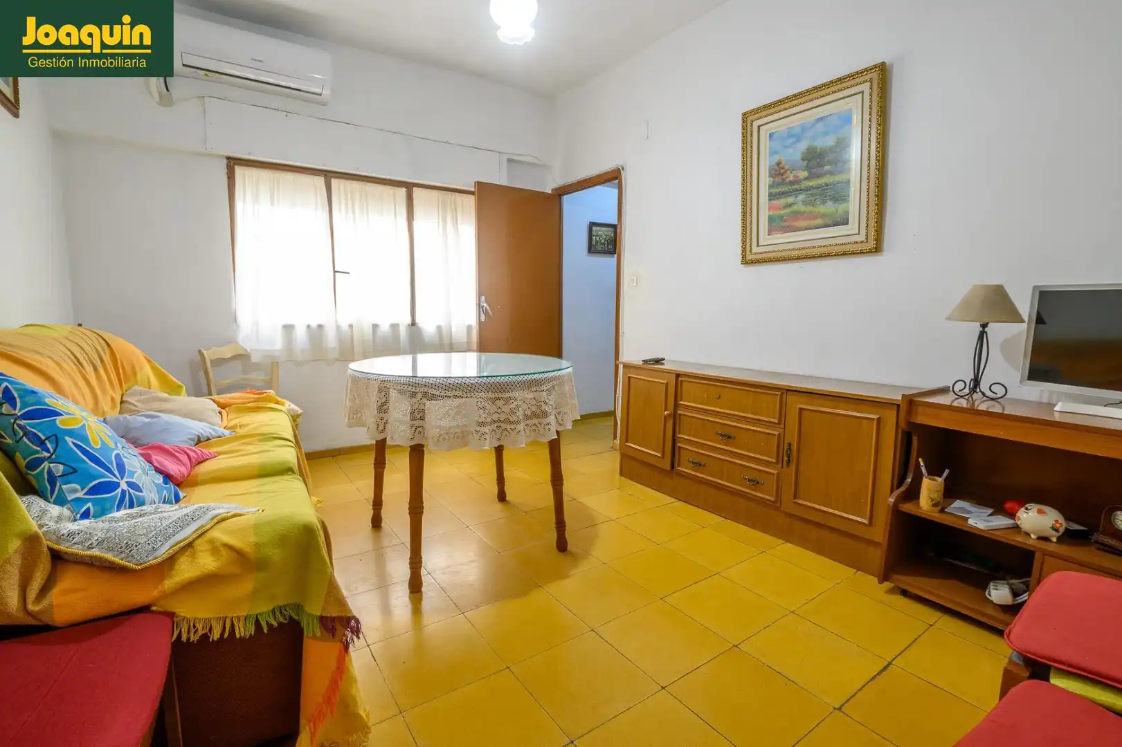 Living room of Flat for sale in Córdoba  with Air Conditioner and Heating