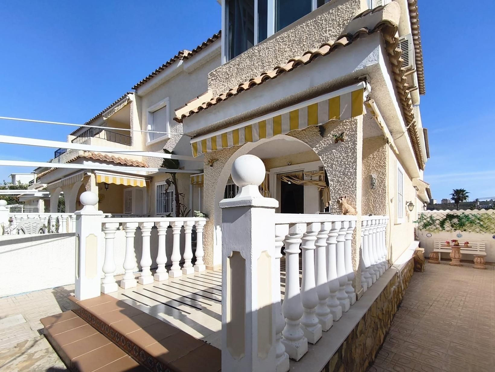 Vista exterior de Casa o chalet en venta en Santa Pola con Aire acondicionado, Trastero y Amueblado