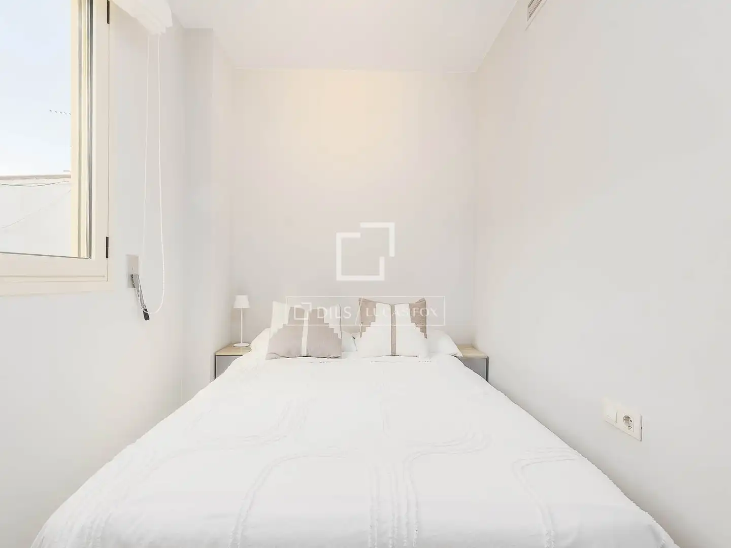 Habitación de Ático en venta en Barcelona con Aire acondicionado, Calefacción y Trastero