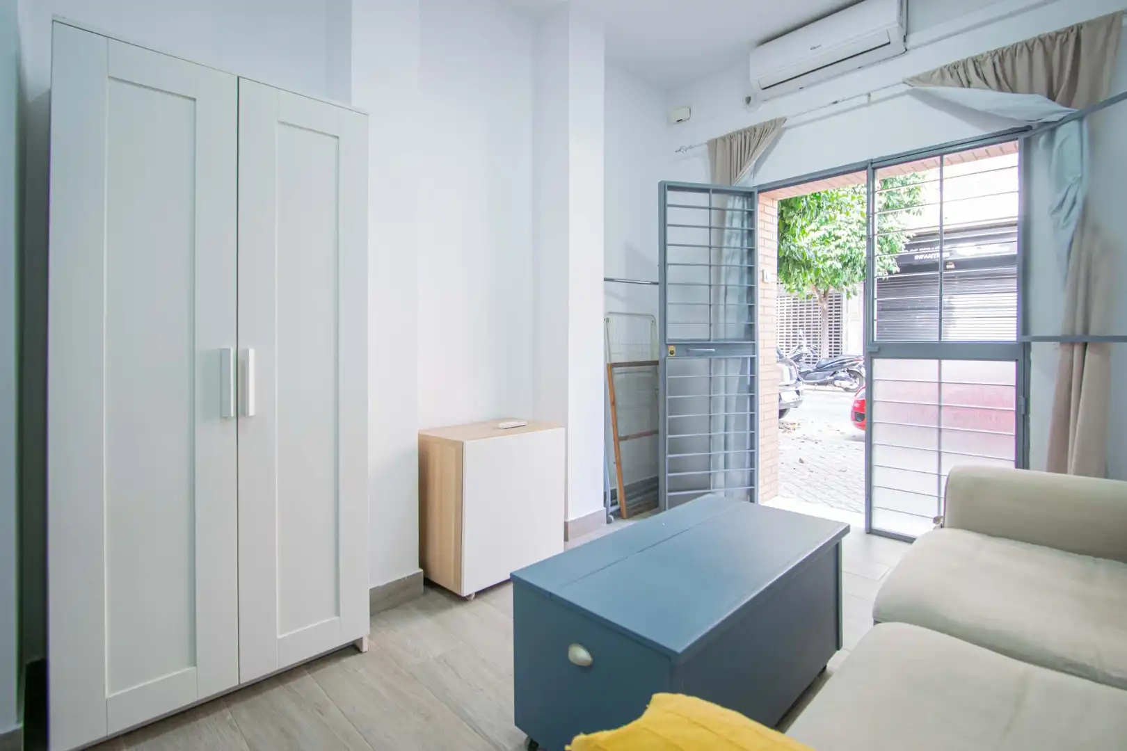 Living room of Lofts for sale in Sevilla  with Air Conditioner