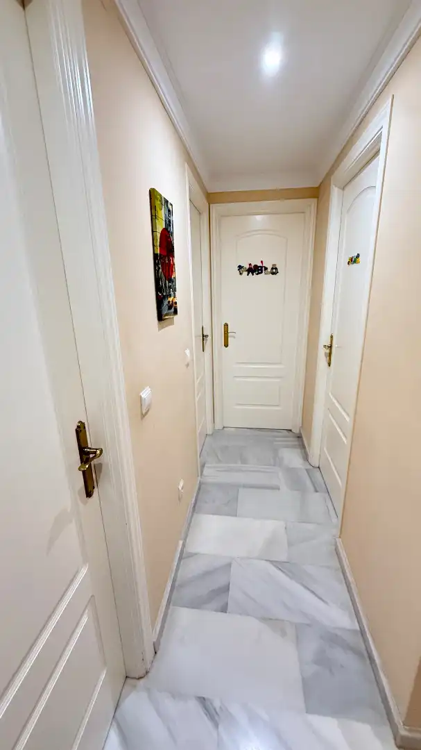 Piso en venta en Marbella con Terraza, Amueblado y Horno