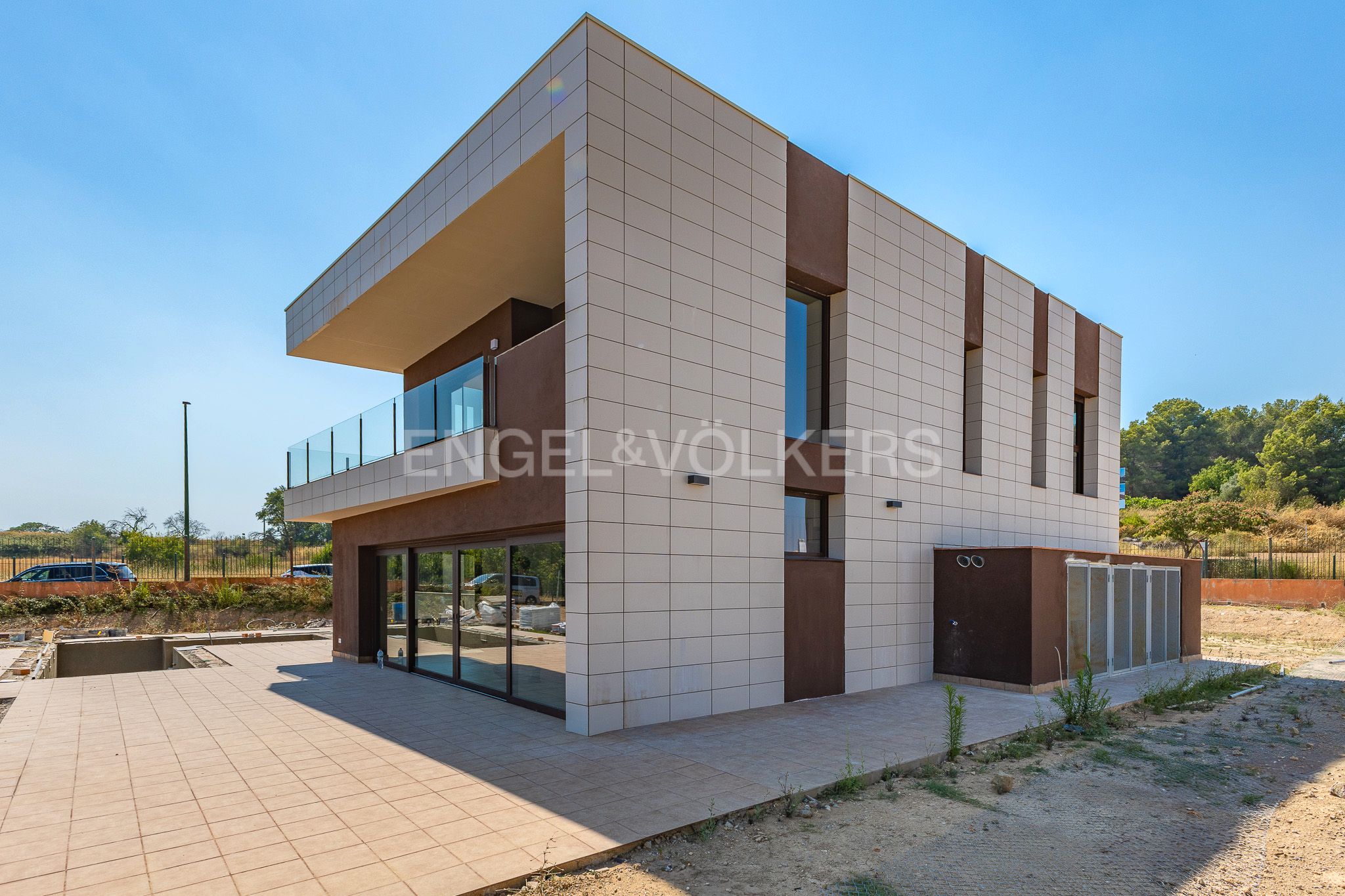 Exterior view of House or chalet for sale in Sant Esteve Sesrovires  with Air Conditioner, Heating and Private garden