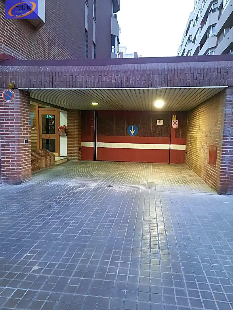 Aparcament de Garatge de lloguer en Valencia