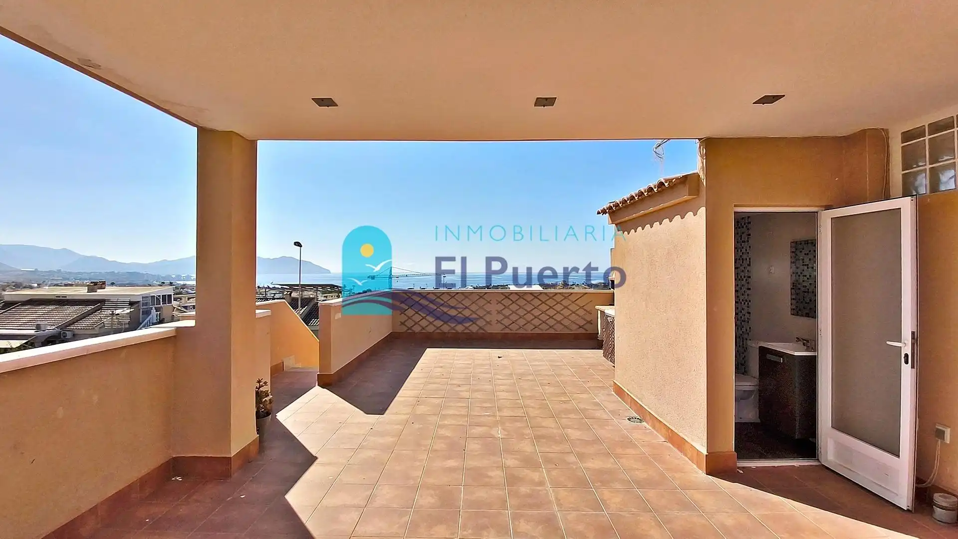 Attic for sale in El Alamillo