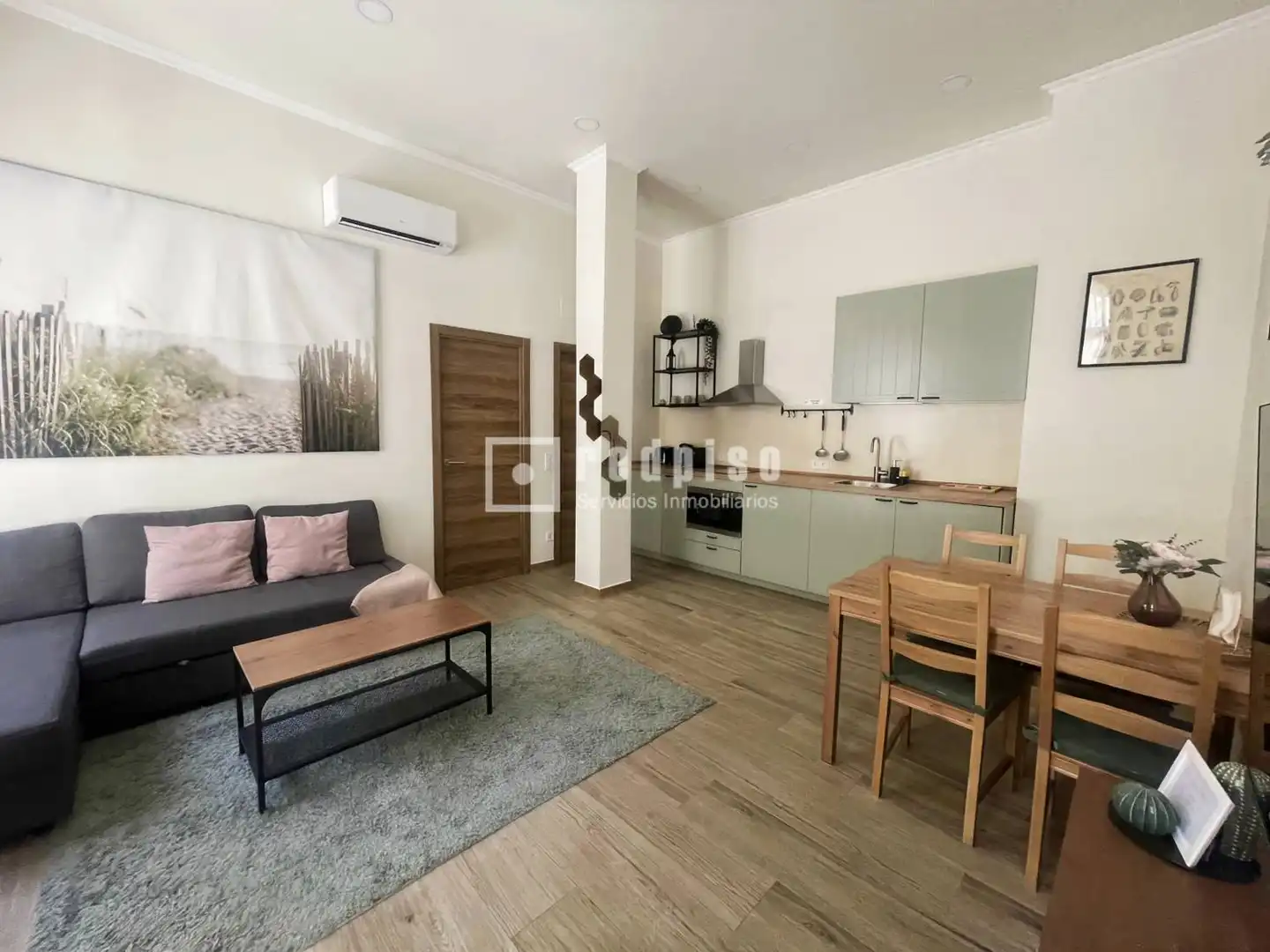 Appartement compact à vendre à Usera