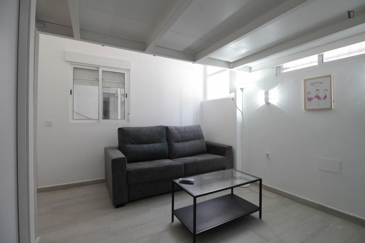 Study to rent in Pradolongo