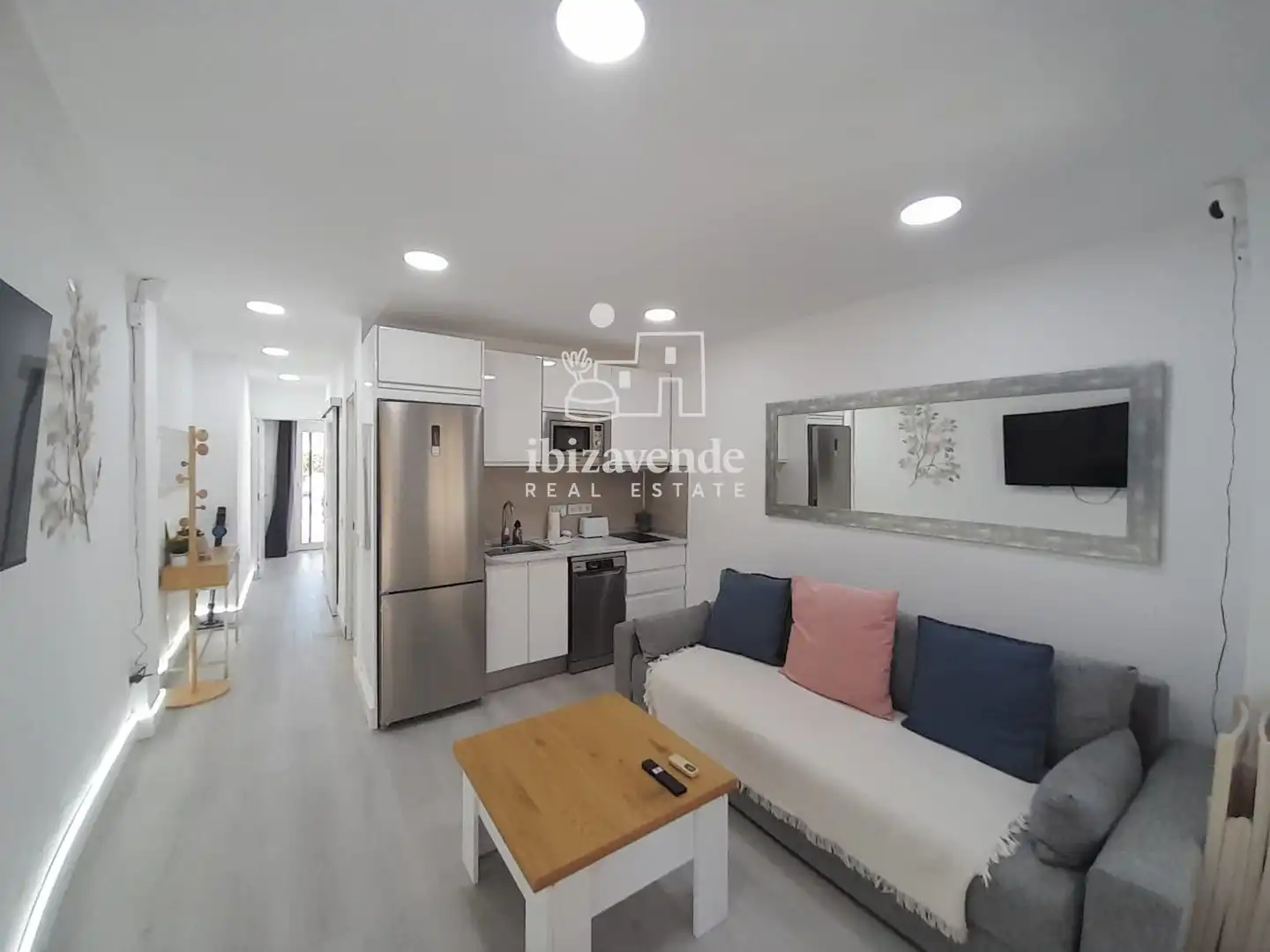 Außenansicht von Wohnung zur Miete in Sant Joan de Labritja mit Klimaanlage, Terrasse und Schwimmbad