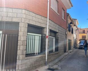 Exterior view of House or chalet for sale in Sotillo de la Adrada