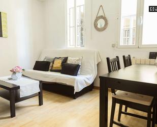 Apartament per a compartir a Embajadores - Lavapiés