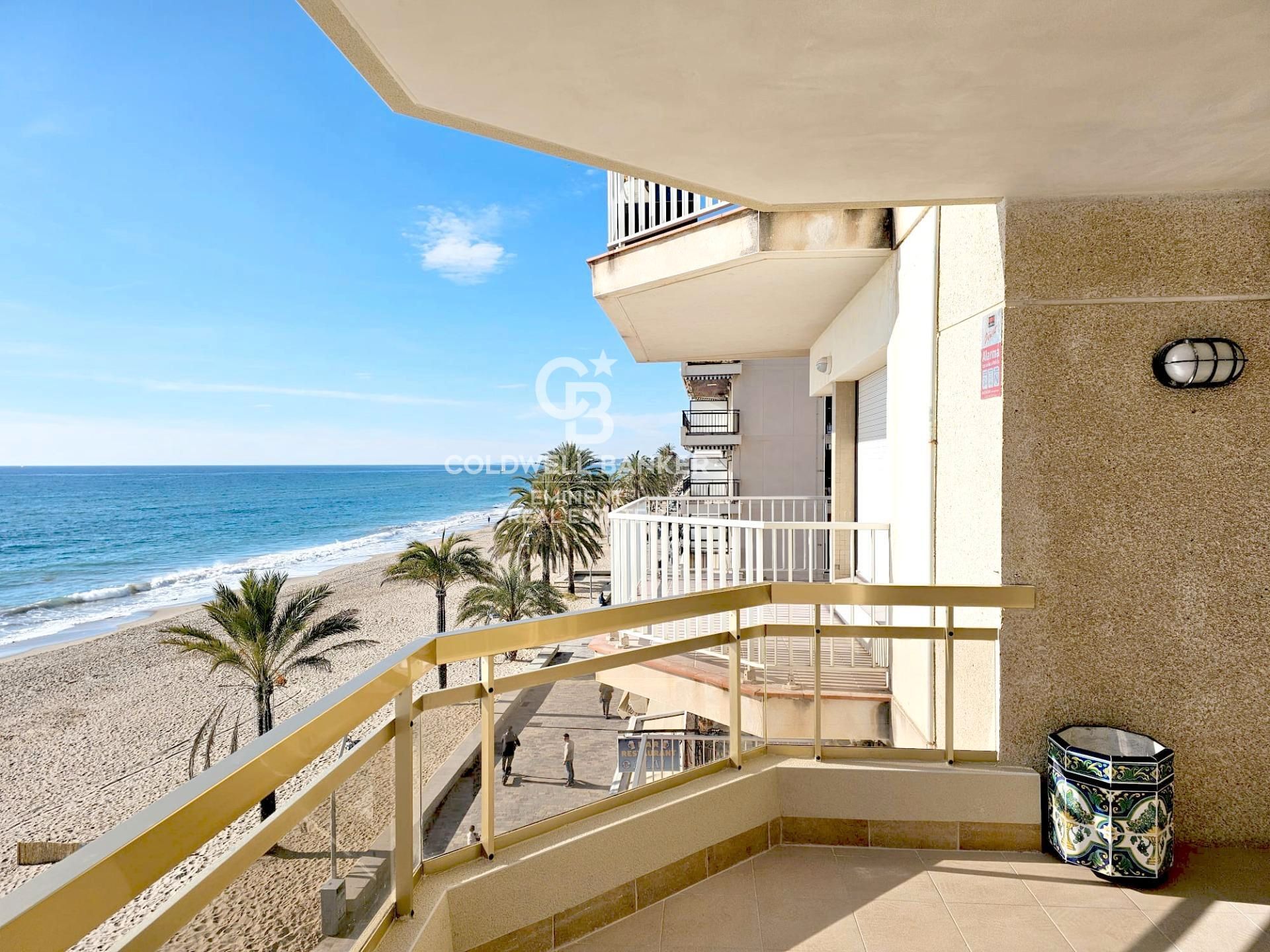 Vista exterior de Pis en venda en Calafell amb Calefacció, Terrassa i Moblat