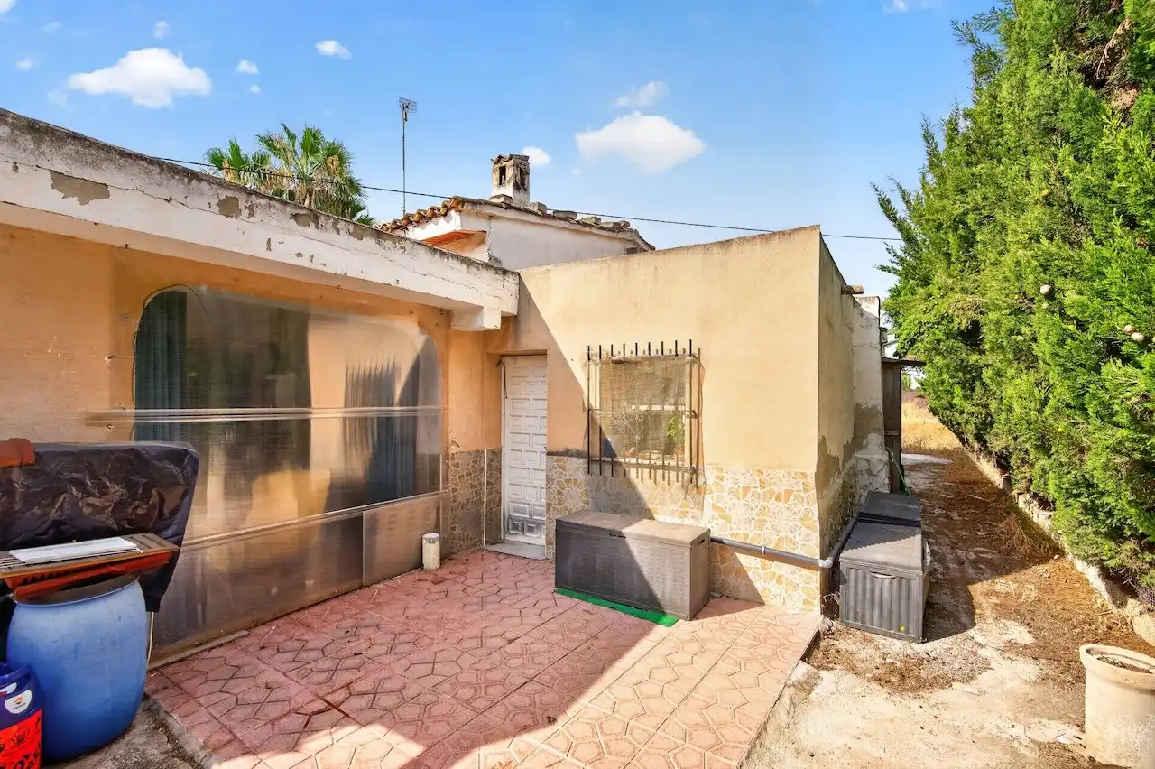 Außenansicht von Haus oder Chalet zum Verkauf in Elche / Elx mit Heizung, Privatgarten und Terrasse
