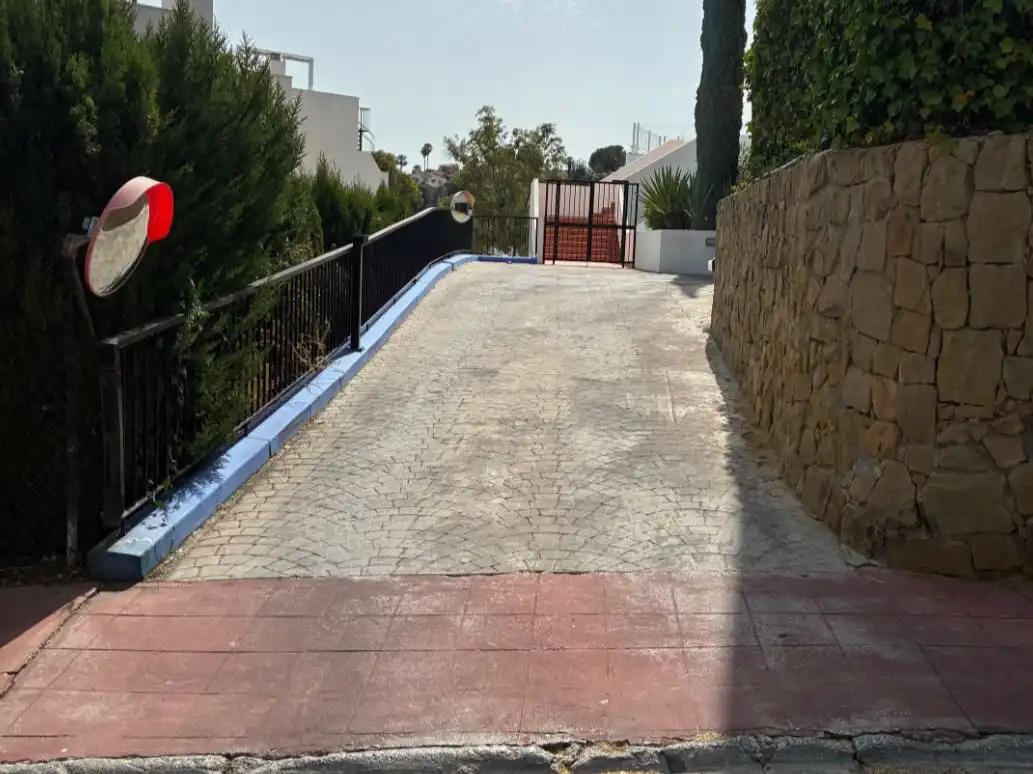 Exterior view of Garage for rent in Benalmádena