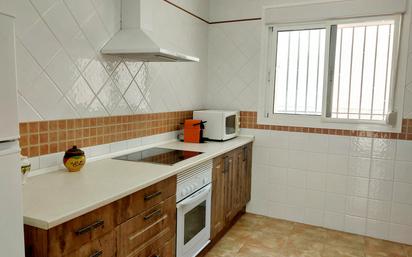 Kitchen of Single-family semi-detached for sale in Requena  with Terrace