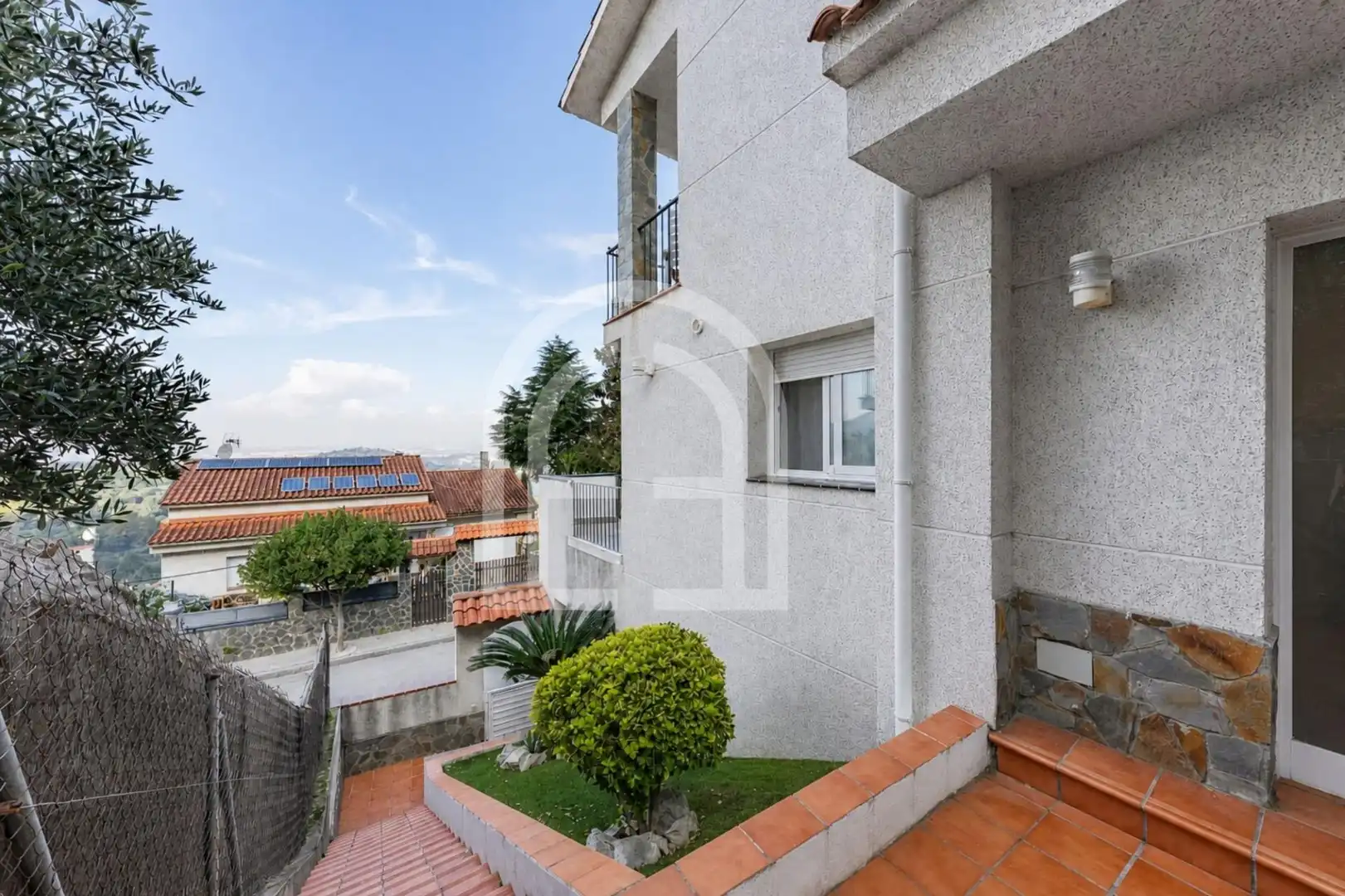 Vista exterior de Casa o chalet en venta en Sant Fost de Campsentelles con Calefacción, Jardín privado y Terraza