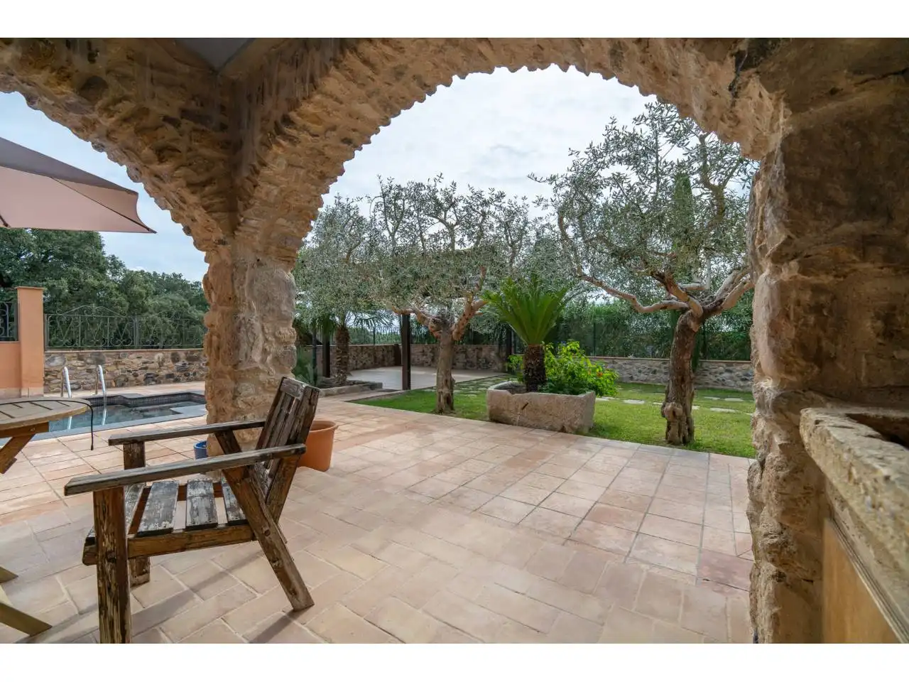 Terrassa de Finca rústica de lloguer en Garrigàs, Girona