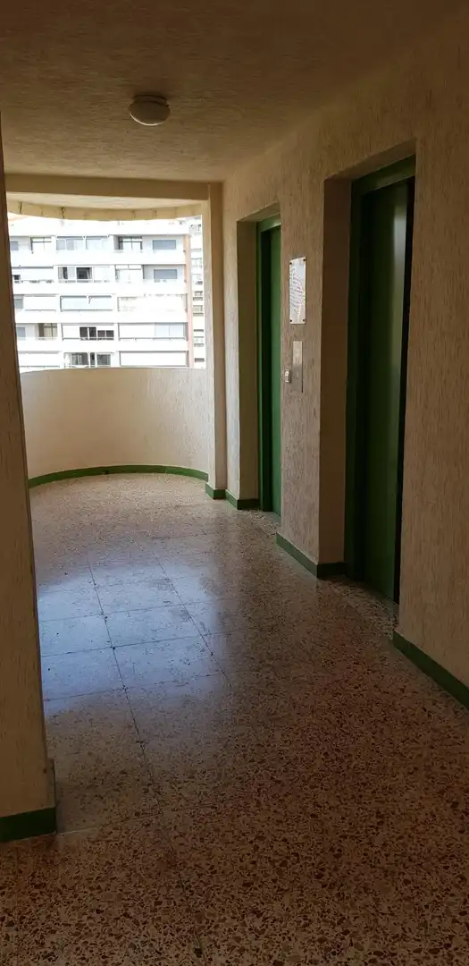 Estudi en venda en Benidorm amb Moblat i Piscina comunitària
