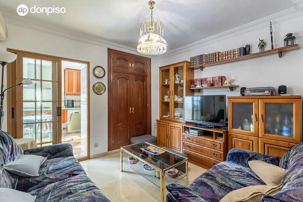 Living room of Flat for sale in Granada