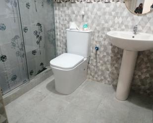 Bathroom of Premises for sale in Móstoles